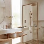 Salle de bain avec douche à l'italienne