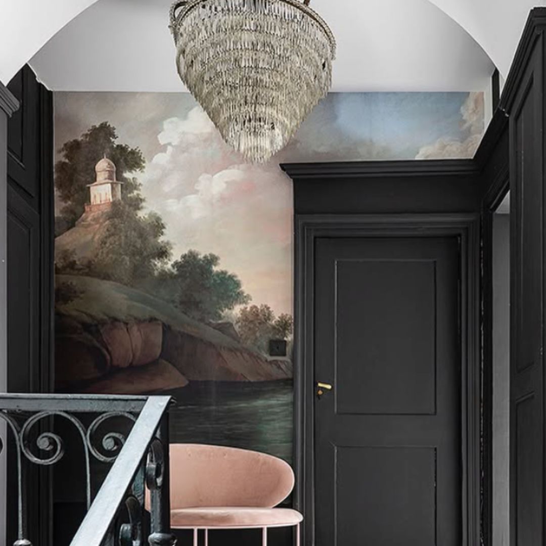 Palier et escalier noirs