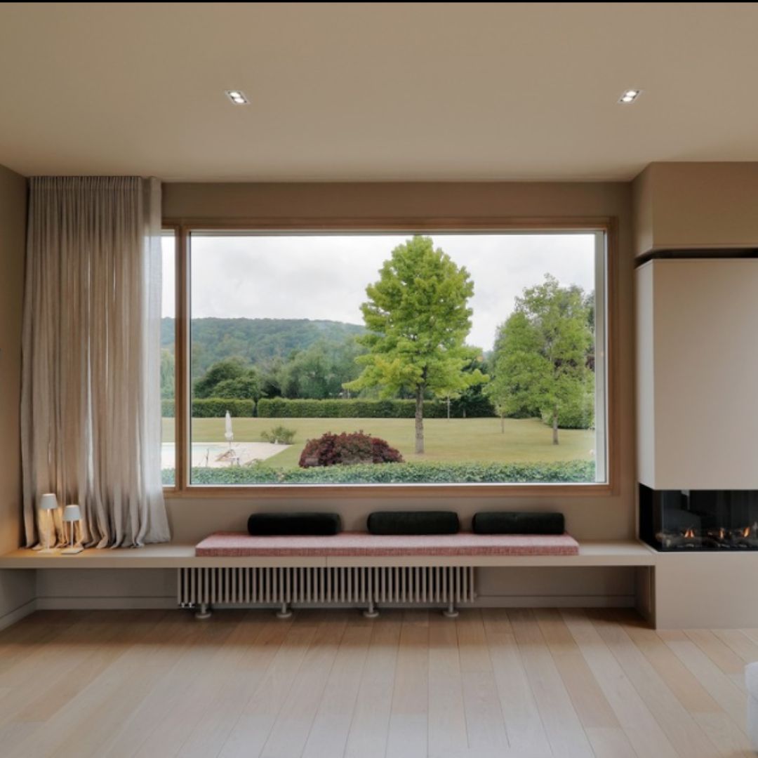 Baies fixes donnant l'impression de tableau sur le paysage